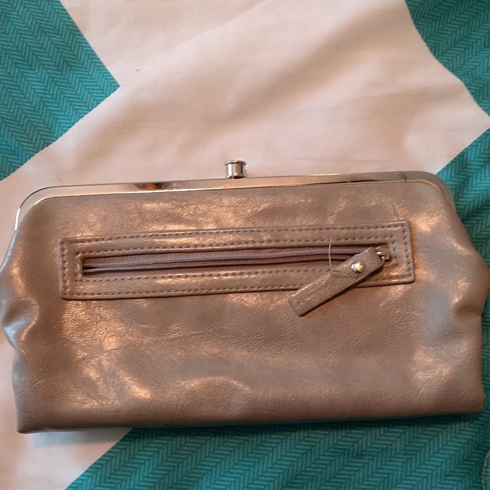 Boho women's clasp wallet with magnetic hook